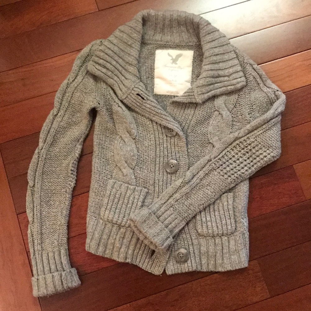 American Eagle sweater